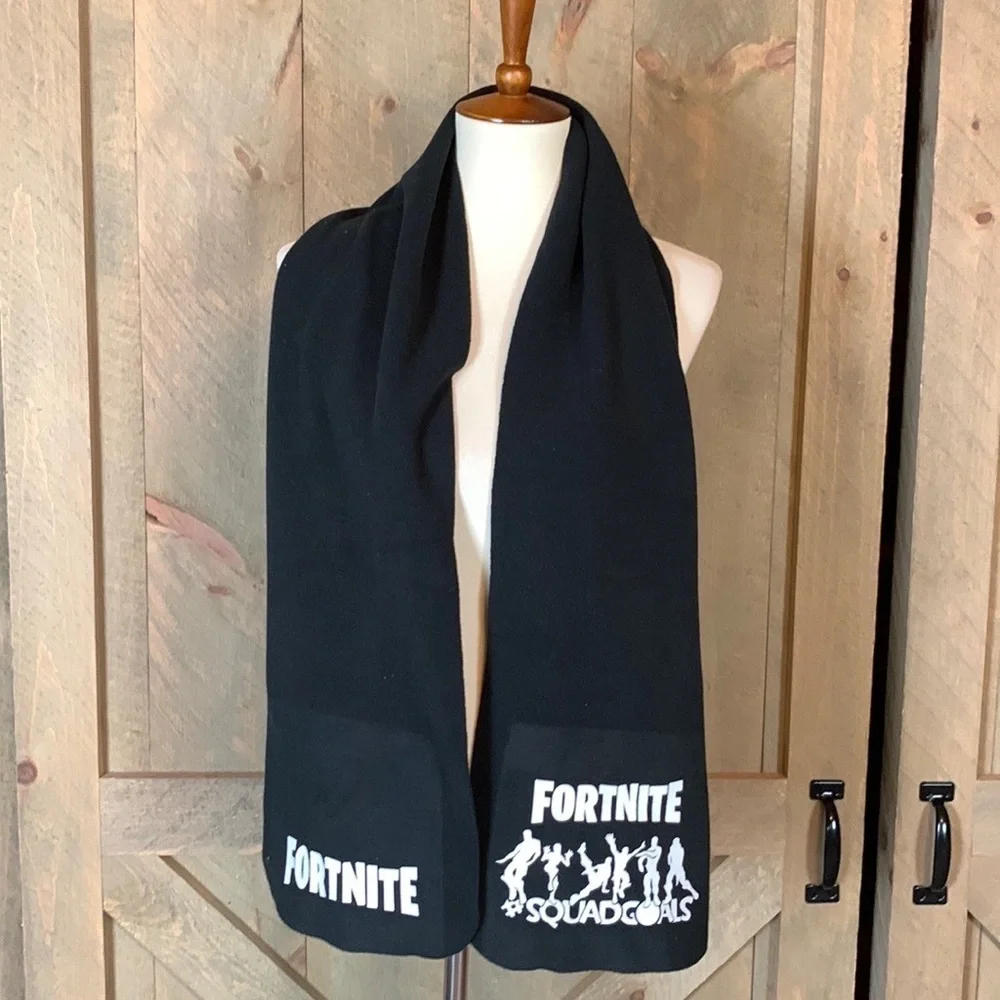 Fortnite Squad goals black fleece scarf